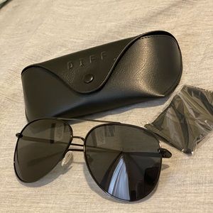Diff Eyewear Nala Black Aviators